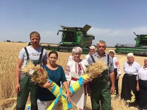 На Донеччині жнива почалися зі свята