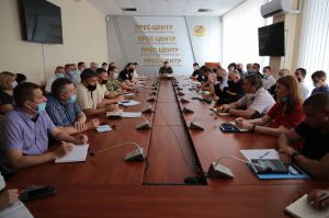 Усім, хто втратив житло під час пожежі в Новоайдарському районі, буде виділено по 300 тисяч гривень