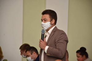 У Чернігові першачкам підібрали меблі