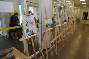 У Дніпровській міськраді —  археологічна виставка