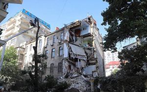 Чому в Одесі падають будинки