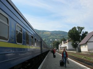 Туристичному бізнесу Прикарпаття перетискають горло транспортники
