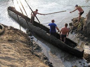 Такими човнами ходили з варяг у греки