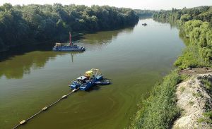 Земснаряди розчищають  Південний Буг