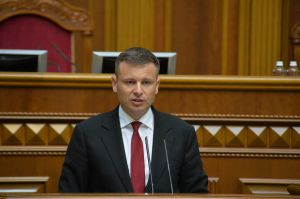 Мінімальна зарплата зросте з першого вересня і становитиме п’ять тисяч гривень