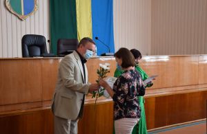 Освітян Шепетівки заохотили преміями