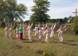 Житомирщина: На полі кривавої битви освятили хрест