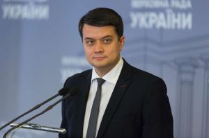 В Офісі Президента, як і в парламенті, вважають, що провести чесні вибори на тимчасово окупованих територіях неможливо