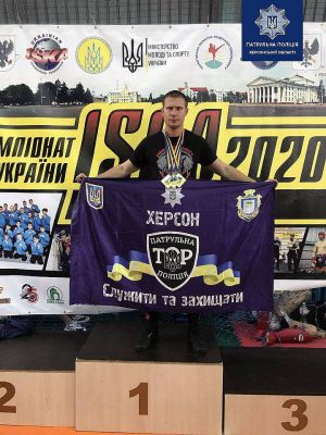 Чемпіоном з кікбоксингу став херсонський патрульний