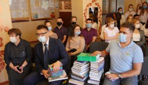 Донеччина: Книжки для бібліотек прифронтової зони