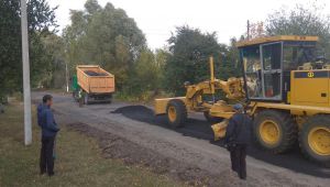 Сумщина: Дорогу ремонтують після двадцятирічного простою