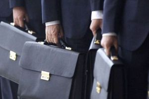 Херсонщина: Чиновники на сироті нажилися