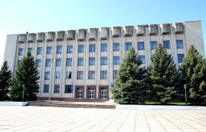«Білий дім» і друкарня «переїдуть» із райцентру Бобринець... у село Кетрисанівка
