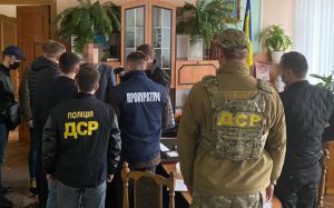 Львівщина: Голова РДА «погорів» на дизпаливі