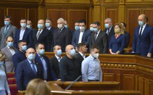 Посилили адміністративну відповідальність за відмову носити маску