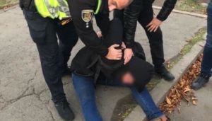 У Кривому Розі чоловік жорстоко вбив двох перехожих