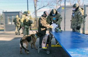 Україна відкрила КПВВ на лінії розмежування