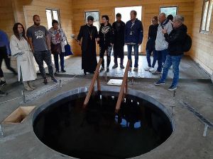 Наснилося цілюще джерело