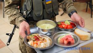 Кому корисне харчування? На солдатській кухні знову змінили правила
