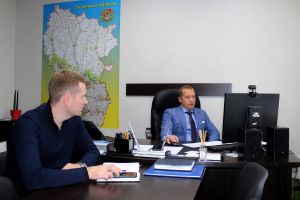 Луганщина: Розслідування військових злочинів обговорили з міжнародними фахівцями