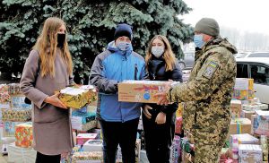 Хмельниччина: Подарунки від дітей — захисникам