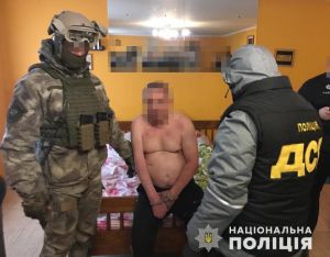 Закарпаття: Викрито збувачів наркотиків