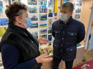Ініціював виставку про земляків  голова Корецької РДА — учасник АТО
