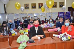 Молодих Дніпропетровщини учених проінвестували