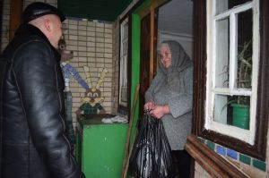 Полтавщина: Привітали ветеранів соціальної сфери