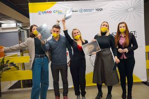 Діалог про перспективи сходу країни