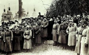 Як більшовики перелицьовувалися на український манір