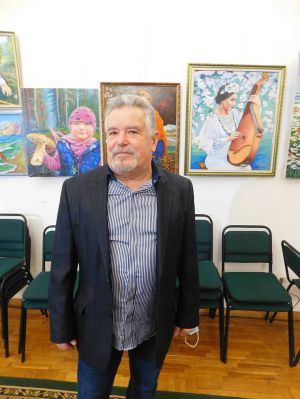 Рівненщина: Картини художника розмістили  в замку