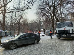 Запоріжжя: Приватні авто блокують спецтранспорт