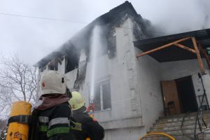 Перевірять законність роботи всіх закладів для літніх людей