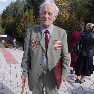 Був першим партизаном і безстрашним артилеристом