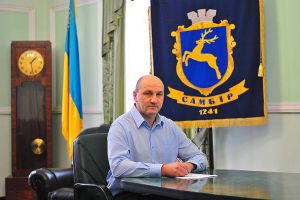 Між центральною та місцевою владою  недостатньо комунікації