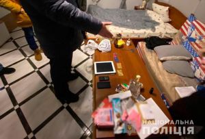 Полтавщина: «Зчитав» з чужих карток  понад двісті тисяч гривень