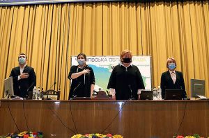 Сесія Чернігівської обласної ради зібралася з третьої спроби