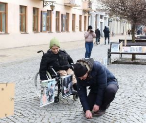Чернівці: Кожен має право на працю