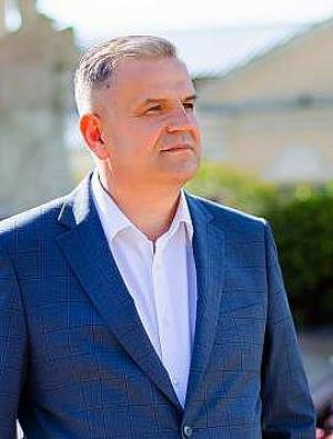 «Голос України» у подарунок до ювілею від депутата