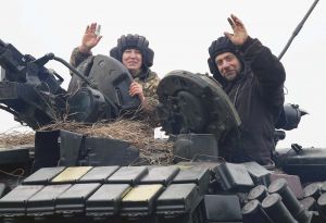 Танкісти навчалися на одному з полігонів Донеччини