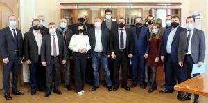 Парламентарії хочуть підтримати свій край
