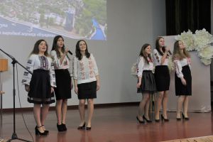 Хмельницький: Профтехосвіта —  крок в успішне життя