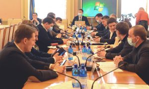 Обговорення основних положень проекту закону