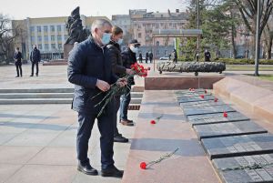 Миколаївці вшанували подвиг ольшанців
