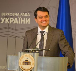 У сесійній залі всі хотіли би бачити інші показники щеплень від COVID-19