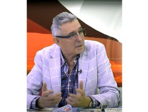 «Склянка часу...» відміряє  таланти, роки та кілометри...