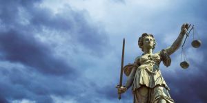 Судова експертиза — шлях до істини
