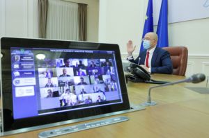 Денис Шмигаль: «Закривати всю країну на локдаун нині немає ніякого сенсу»