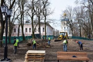 У Чернігові триває ремонт нижнього Валу